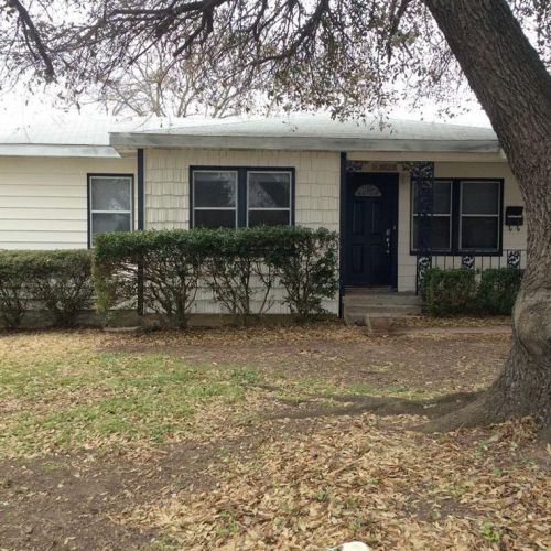 3241 Aurora St, Fort Worth TX  76117-3522 exterior