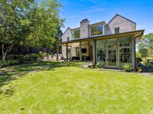 2303 Havenridge Dr, Atlanta GA  30305-4014 exterior