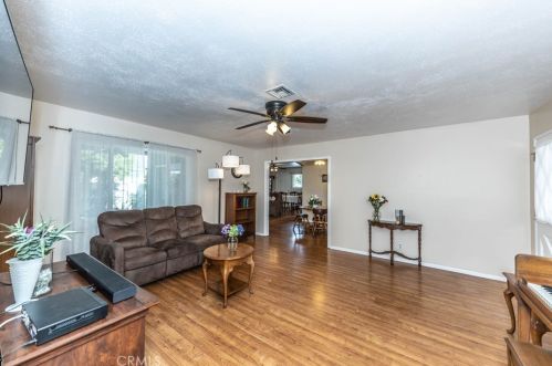 1935 Random Dr, Anaheim CA  92804-3539 exterior