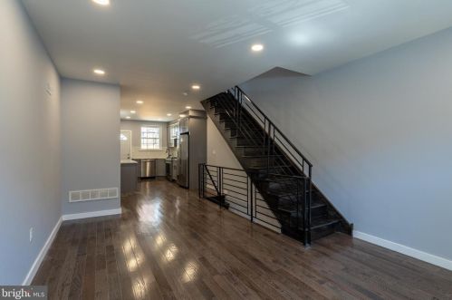 2010 23rd St, Philadelphia, PA 19145-2602