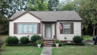 107 Walnut St, Cowan, TN 37318-3132