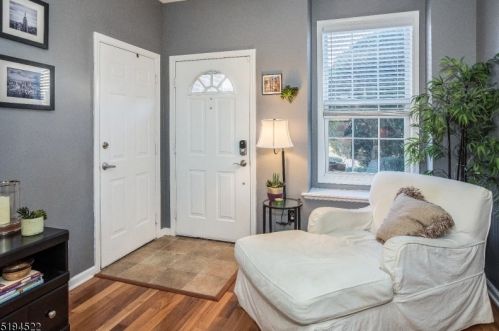 112 Surrey Ct, Nutley, NJ 07110-3917
