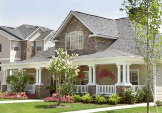 100 Walden Crossing Dr, Holly Springs GA  30115-9505 exterior