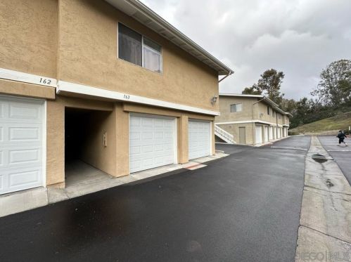 4270 Casa Buena Way, Oceanside CA  92057-7415 exterior