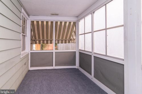 107 Palmer Ln, Trenton, NJ 08618-3207
