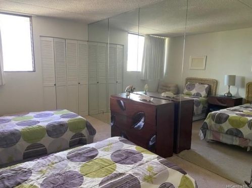 2240 Kuhio Ave, Honolulu HI  96815-2898 exterior