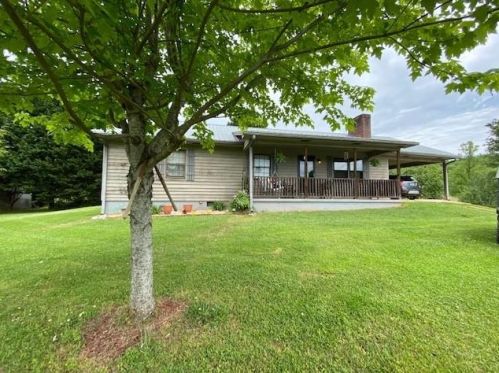 260 Kim Dr, Dahlonega, GA 30533-2129