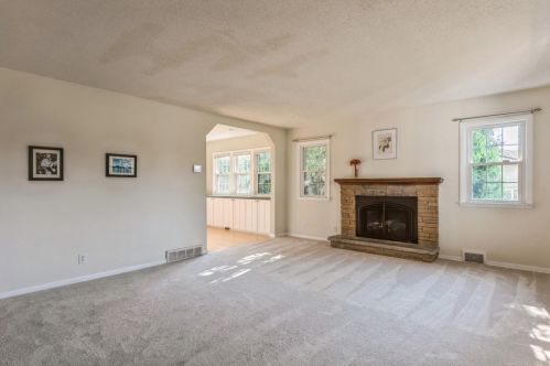5232 70th St, Minneapolis, MN 55439-2109