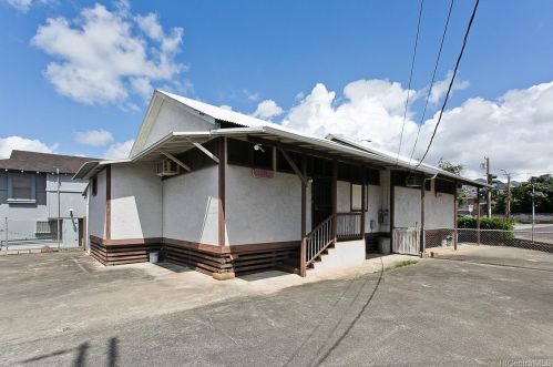 703 Vineyard Blvd, Honolulu, HI 96817-3539
