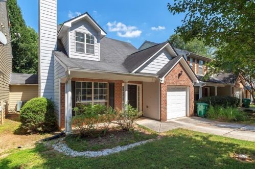 2246 Charleston Pointe, Atlanta GA  30316-3025 exterior