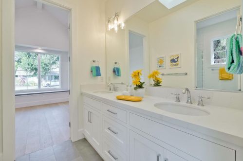 929 Russell Ave, Los Altos CA  94024-5061 exterior