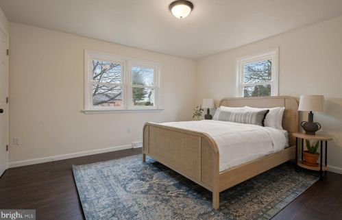 564 Lampeter Rd, Lancaster PA  17602-4010 exterior