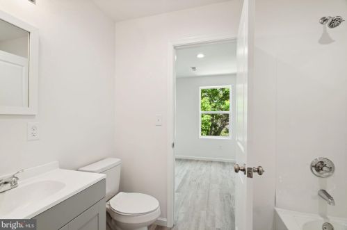 2543 11 St, Philadelphia PA  19133-1413 exterior