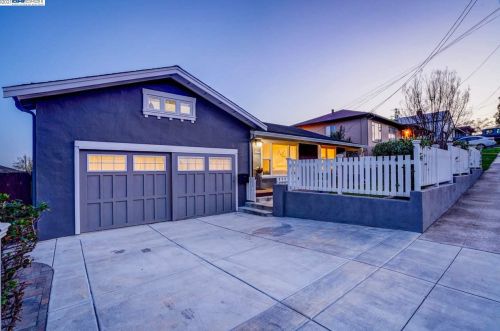 4825 Mancini Dr, Hayward, CA 94546-2421