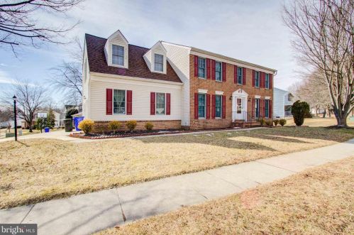6952 Silent Dell Ln, Columbia, MD 21044-4251