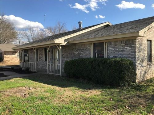 607 Braune St, Hico, TX 76457-6030