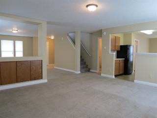 8041 Crackling Ln, Indianapolis IN  46259-7684 exterior