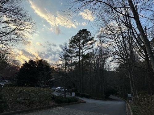 804 Cumberland Ct, Smyrna GA  30080-8652 exterior