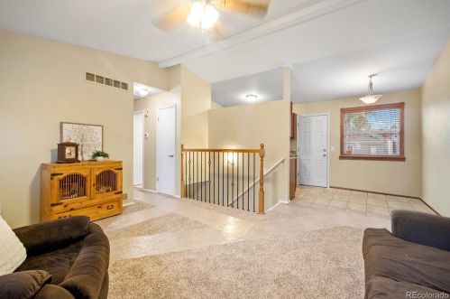 17857 Oxford Pl, Denver CO 80014-5137 exterior