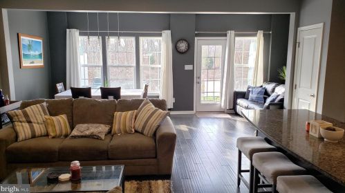 80 Sundance Dr, Trenton NJ 08619-3968 exterior