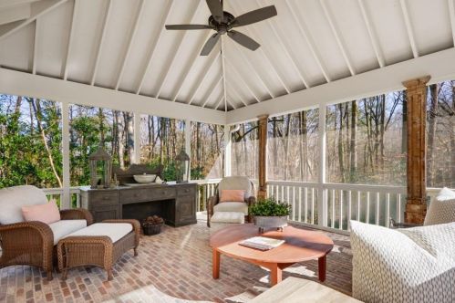 8265 Hewlett Rd, Atlanta GA  30350-3503 exterior