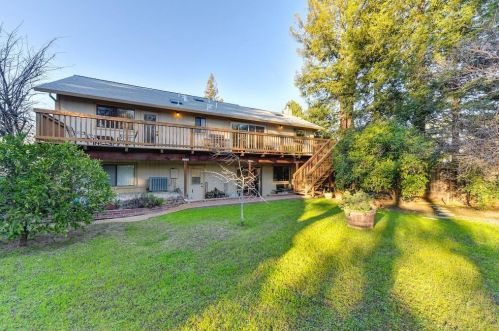9455 Ranch Park Way, Elk Grove, CA 95624-1820