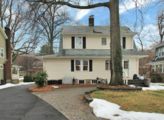 225 Oak St, Ridgewood, NJ 07450-2512