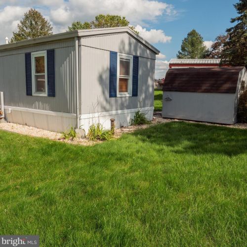 4207 Leah Ave, York PA  17315-5506 exterior