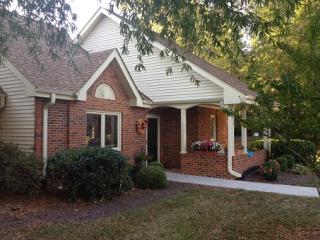 3116 Lakeshire Ct, Richmond, VA 23235-6878