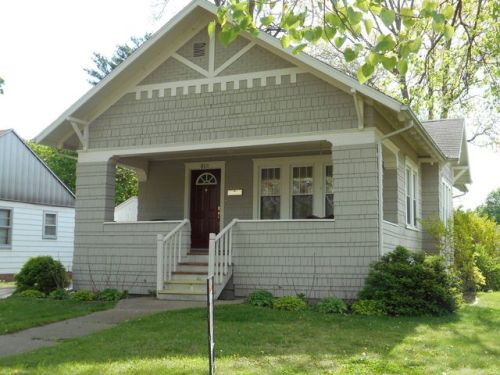 810 Washington Blvd, Bushnell, IL 61422-1213