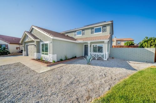 14414 Laguna Ct, El Mirage, CA 92301-4232
