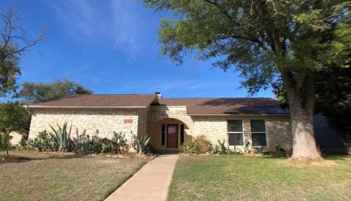 2010 Abbey Cir, Austin TX  78727-4401 exterior