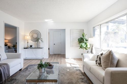 9241 Thistle Rd, Anaheim CA  92804-2327 exterior