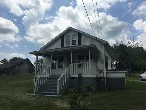 805 Rakestown Rd, Ivanhoe, VA 24350-3115