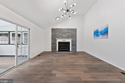 61 Andover Way, Trenton NJ  08610-1201 exterior