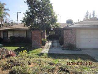 530 Fairway Dr, Redlands, CA 92373-7367