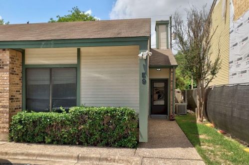 6501 Columbia Oaks Ct, Austin, TX 78759-3862