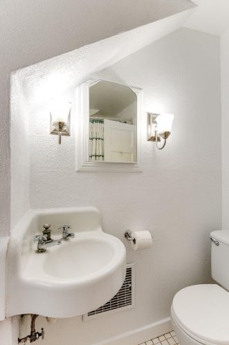 2209 2nd St, Saint Paul MN  55110-3204 exterior