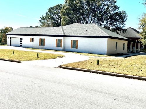 1092 Jimson Cir, Conyers GA  30013-2086 exterior