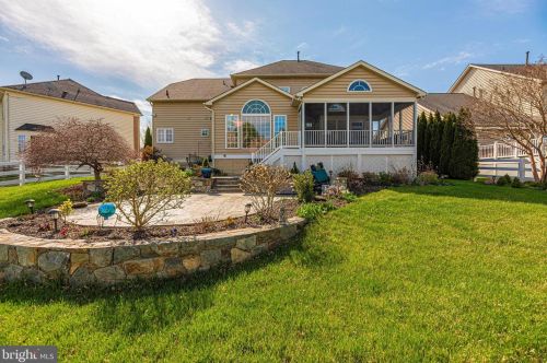 7 Farmstead Pl, Middletown MD  21769-7742 exterior