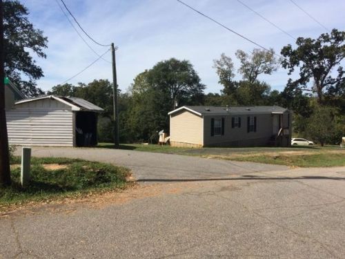 206 Church St, Central, SC 29630-9150