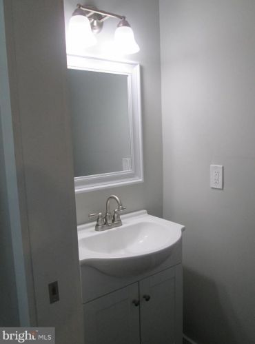 1105 Sycamore St, Haddon Heights NJ  08035-1615 exterior