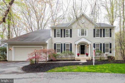 6804 Caravan Ct, Columbia, MD 21044-4038