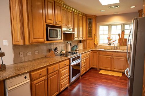 211 Oaklawn Ave, Nocona TX 76255-3109 exterior