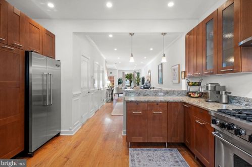 532 22nd St, Philadelphia PA 19140-4703 exterior