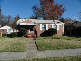 5404 Douglas St, Norfolk, VA 23509-2125