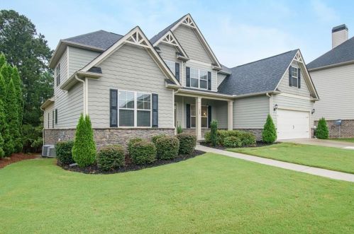 669 Crystal Cove Ct, Loganville, GA 30052-8282