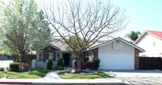 12 Cypress Ave, Clovis, CA 93611-0645