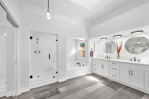 36 Sunlight, Irvine CA  92603-3724 exterior