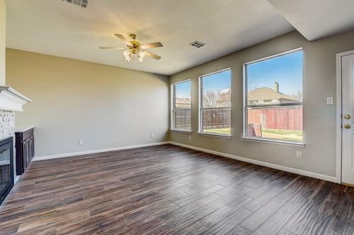 3908 Randall Ln, Carrollton TX 75007-1085 exterior